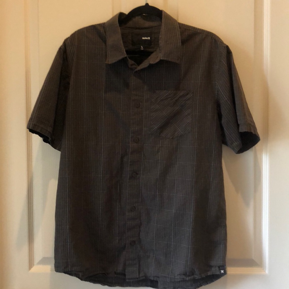 Hurley Men’s button down Collar shirt Lg